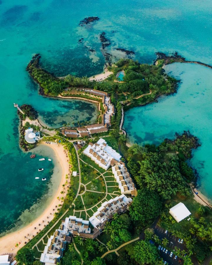 Lux* Grand Gaube Resort & Villas Esterno foto Aerial view of the resort