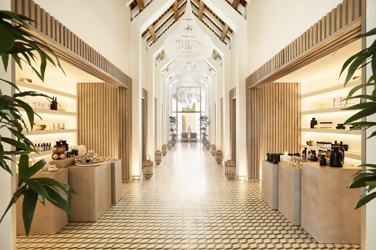 Lux* Grand Gaube Resort & Villas Esterno foto The Spa at The Standard, East Village